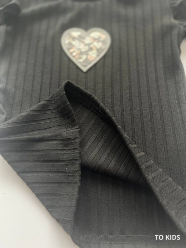 Dívčí blůzka Heart Black - Velikost: 134/140 - 9-10 let