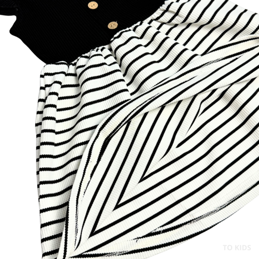 Dívčí šaty Black and White